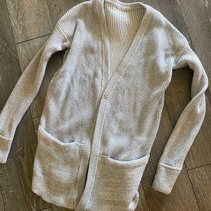 LULU LEMON cardigan